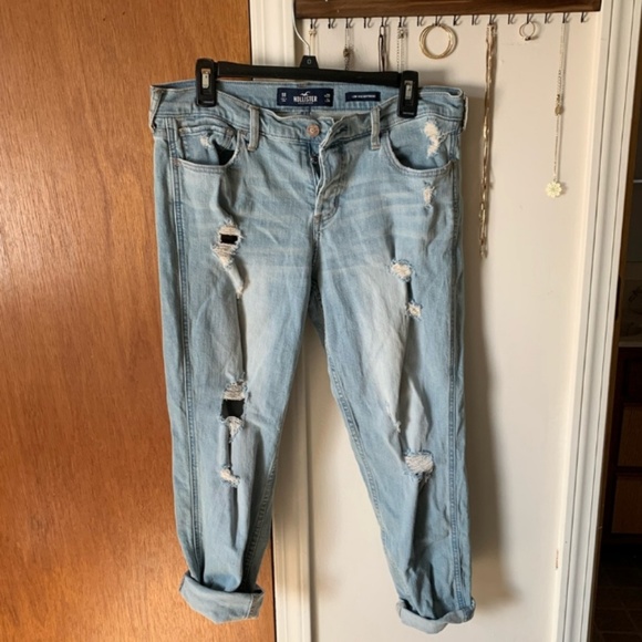 never worn hollister - Picture 2 of 2